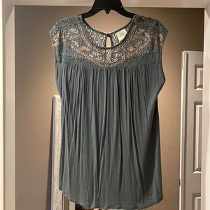 Womens cap sleeved top